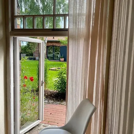 Ferienwohnung Eins Hof Himmelgrun * Saal