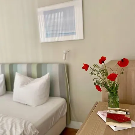 Hotel Ferienwohnung Eins Hof Himmelgrun Saal