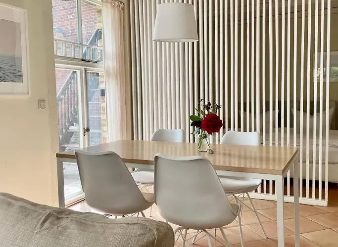 Отель Ferienwohnung Eins Hof Himmelgrun *